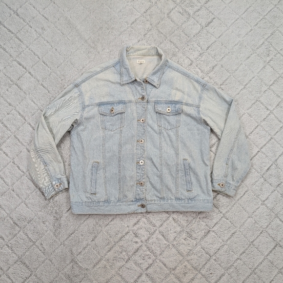 Pol Jacket Womens M Blue Light Wash Trucker Cotton Oversized Button Up  - Picture 1 of 8